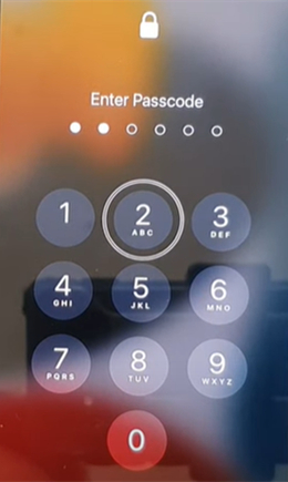 enter passcode with active voiveover